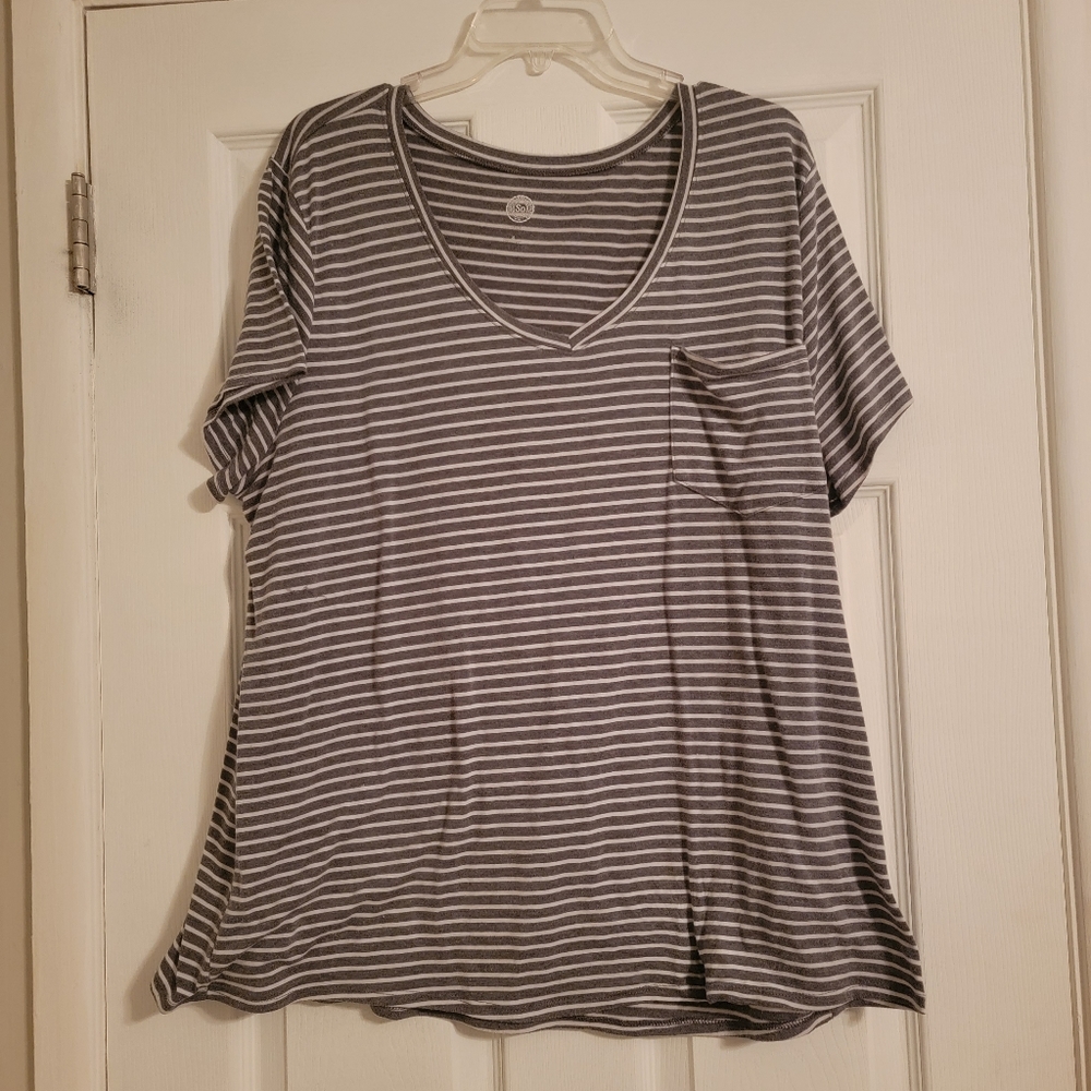 SO Pocket Tee